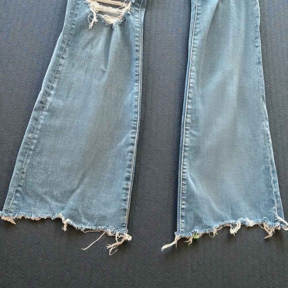 American Eagle Jeans Women Flared High Rise Distressed Stretch Denim Sz 6 - Picture 16 of 16